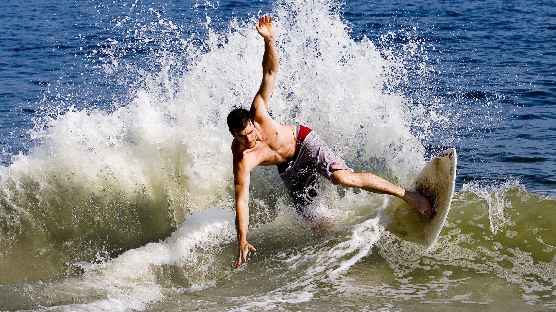 开云体育移动版-【智能裁判引领新潮流】未来比赛是否会“由机器决定”？，足球智能裁判